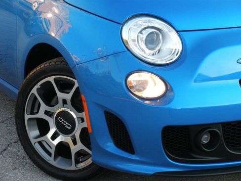 Used 2018 FIAT 500 Pop FWD image 3