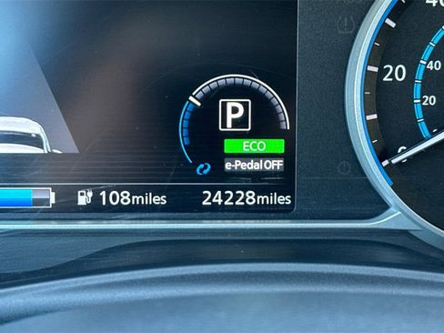 Used 2020 Nissan Leaf SV w/ SV Technology Package image 31