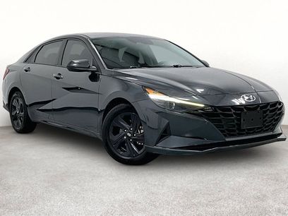 Used 2022 Hyundai Elantra SEL w/ Convenience Package