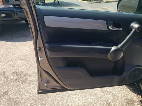 Used 2011 Honda CR-V SE image 25