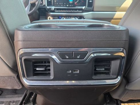 Used 2026 GMC Sierra 1500 SLT w/ SLT Premium Plus Package AWD/4WD image 17