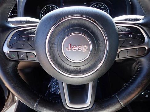 Used 2020 Jeep Renegade Altitude AWD/4WD image 16
