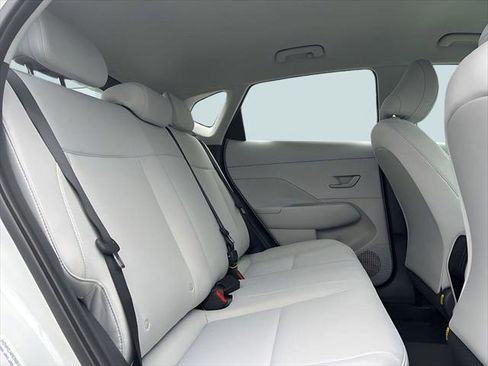 New 2026 Hyundai Kona SE FWD image 12