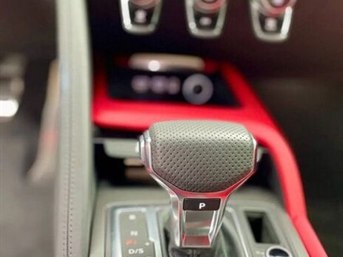 Used 2022 Audi R8 V10 performance image 25