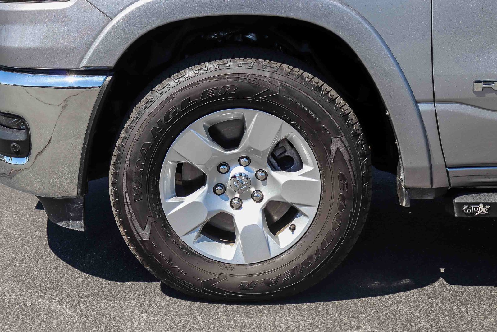 Used 2025 RAM 1500 Big Horn AWD/4WD image 10