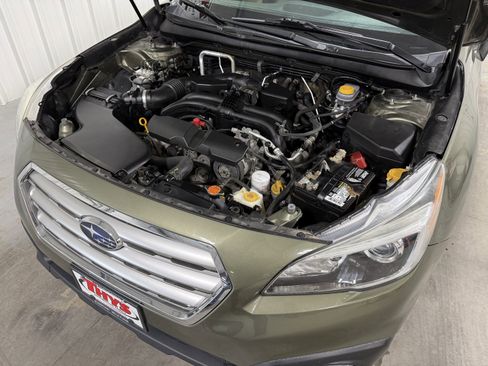 Used 2017 Subaru Outback 2.5i Premium image 21