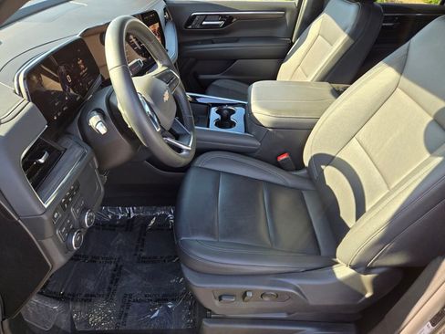 Used 2025 Chevrolet Tahoe LT AWD/4WD image 10
