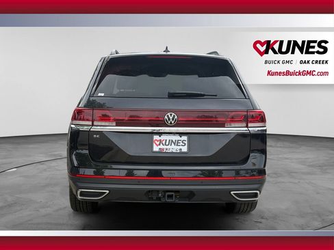Used 2025 Volkswagen Atlas SE FWD image 9