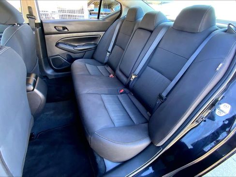 Used 2024 Nissan Altima 2.5 SV image 20