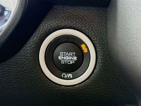 Used 2022 RAM 1500 Big Horn AWD/4WD image 21