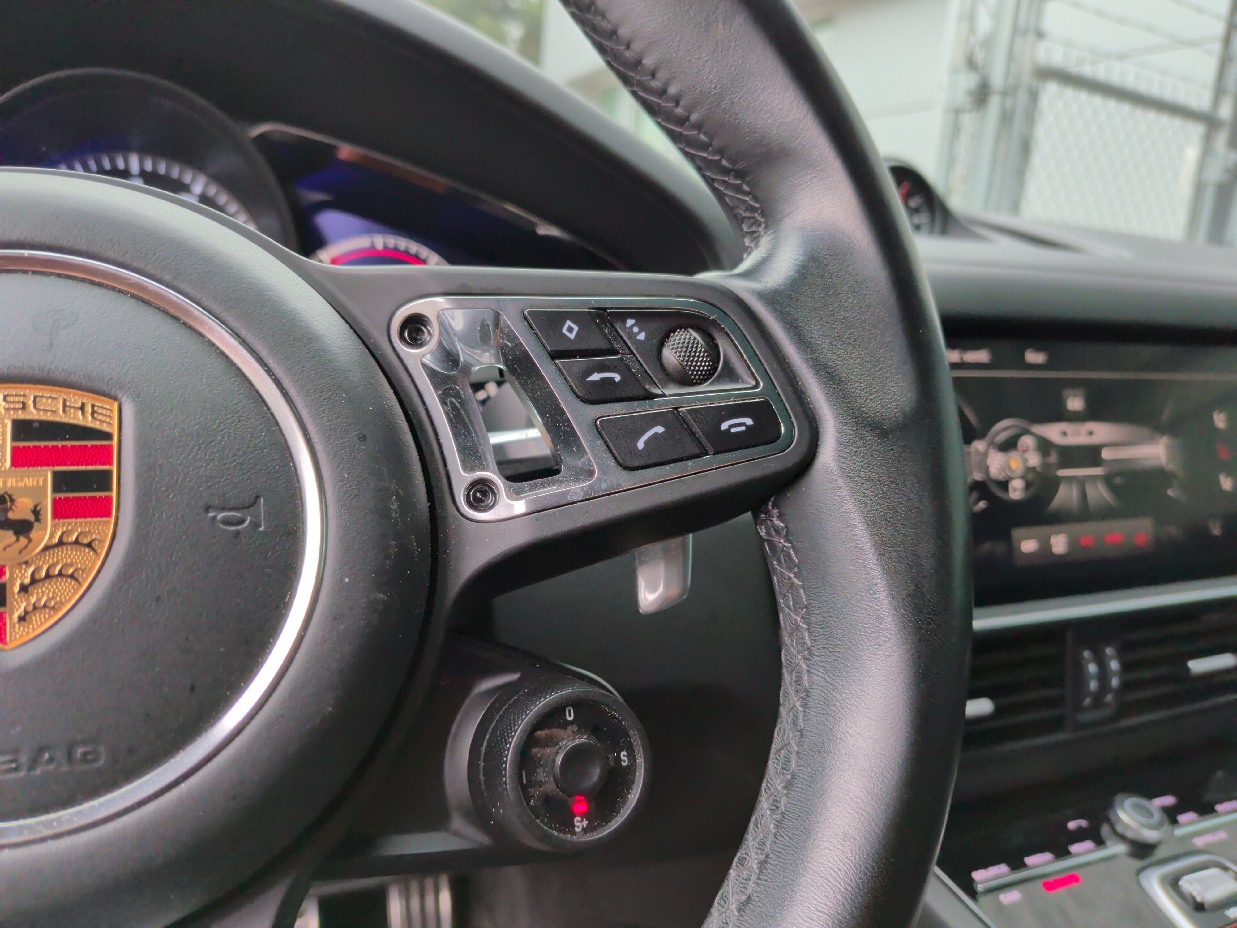 Used 2022 Porsche Cayenne Turbo AWD/4WD image 19