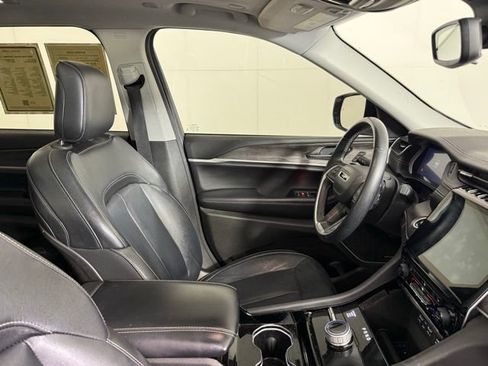 Used 2022 Jeep Grand Cherokee L Limited image 28