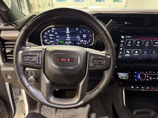 Used 2024 GMC Sierra 2500 AT4 w/ Technology Package AWD/4WD image 12