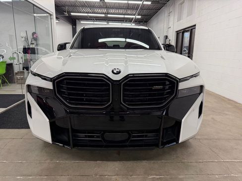 Used 2023 BMW XM image 2