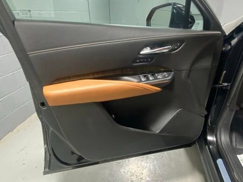 Used 2020 Cadillac XT4 Premium Luxury AWD/4WD image 6