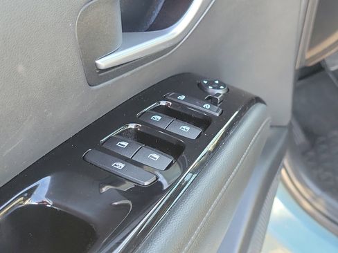 Used 2023 Hyundai Santa Cruz Limited w/ Winter Package image 17