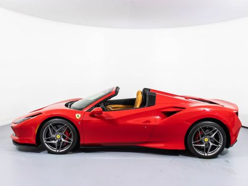 Certified 2023 Ferrari F8 Tributo RWD image 9