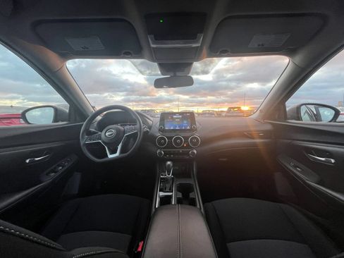 Used 2025 Nissan Sentra SV FWD image 28