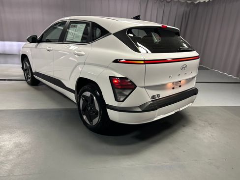 Used 2024 Hyundai Kona SE FWD image 5
