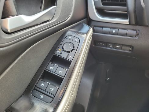 Used 2026 Nissan Rogue SV FWD image 18