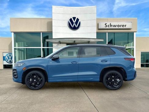 Certified 2025 Volkswagen Tiguan SE R-Line AWD/4WD image 1