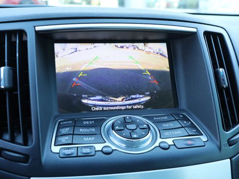 Used 2013 INFINITI G37 x w/ Premium Pkg image 25