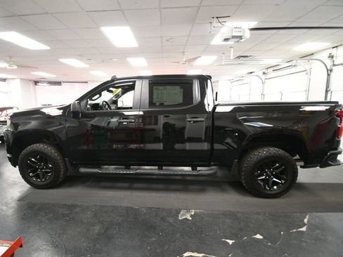 Used 2021 Chevrolet Silverado 1500 Custom Trail Boss AWD/4WD image 4