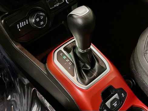 Used 2020 Jeep Renegade Trailhawk w/ Premium Leather Group image 23