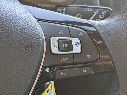 Used 2021 Volkswagen Tiguan S image 19