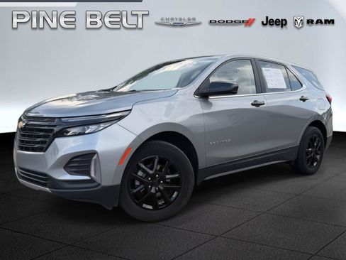 Used 2024 Chevrolet Equinox LT AWD/4WD image 1