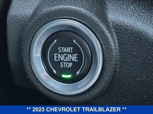 Used 2023 Chevrolet TrailBlazer LT w/ Convenience Package AWD/4WD image 27