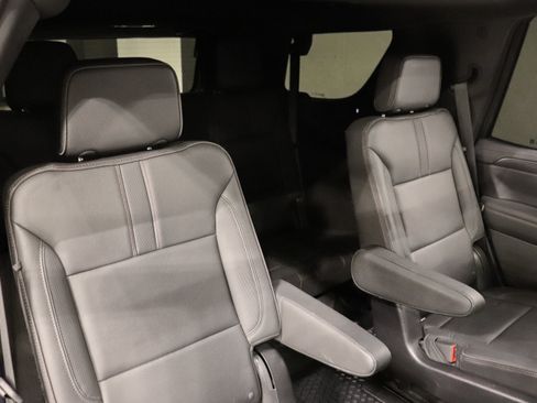 Used 2022 Chevrolet Tahoe RST w/ Sport Performance Package AWD/4WD image 21