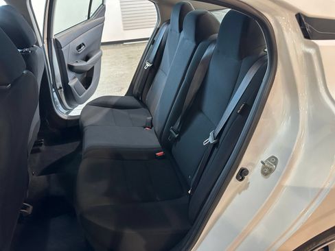 Used 2025 Nissan Sentra S FWD image 38