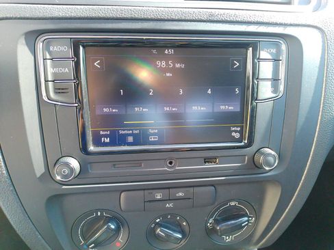 Used 2014 Volkswagen Jetta S FWD image 11