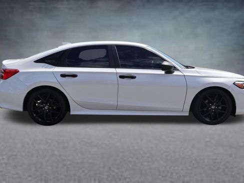 Used 2022 Honda Civic Sport image 2