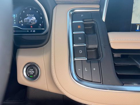 Used 2023 Chevrolet Tahoe Premier w/ Premium Package 2 RWD image 24