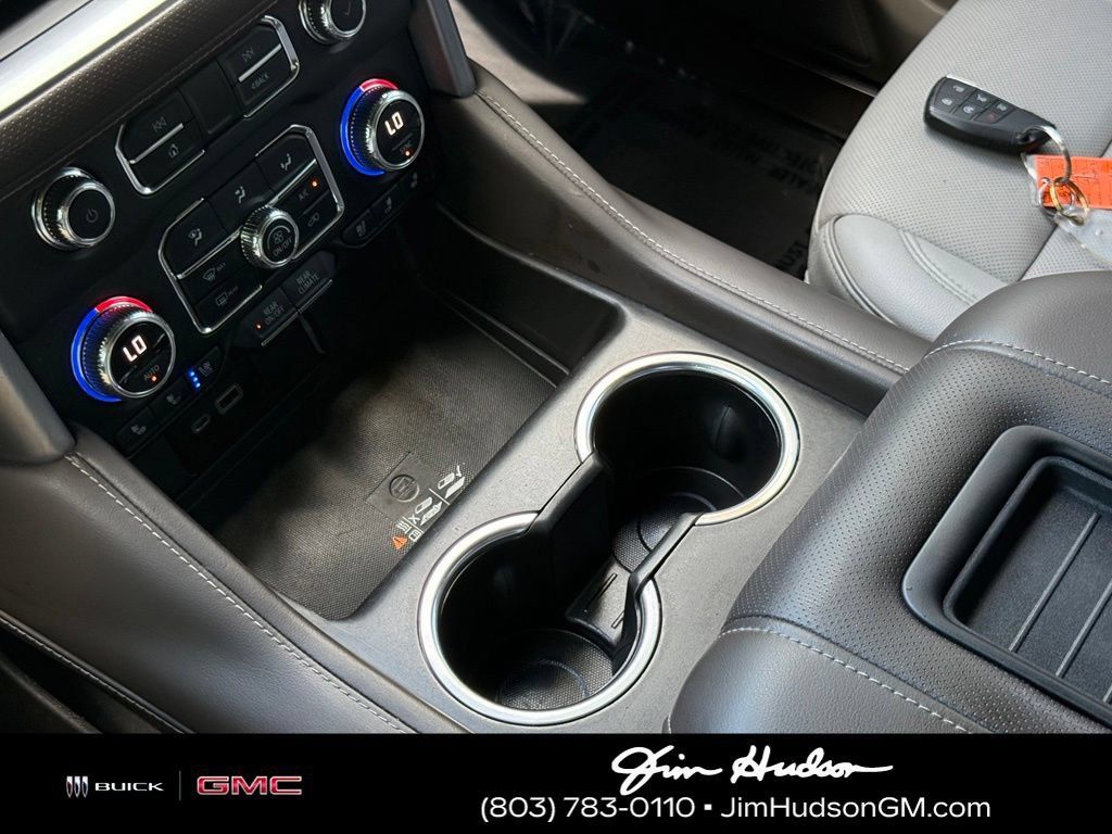 Used 2022 GMC Yukon XL SLT w/ SLT Luxury Package RWD image 35