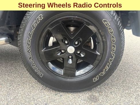Used 2017 Jeep Wrangler Sport w/ Quick Order Package 23S AWD/4WD image 9