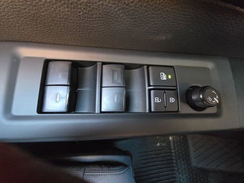 New 2026 Toyota Tundra SR image 27