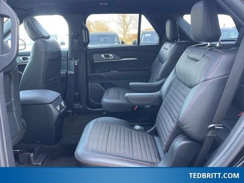Certified 2026 Ford Explorer ST-Line w/ ST-Line Street Pack image 13