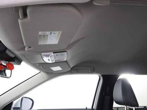 Used 2024 Mitsubishi Outlander SEL AWD/4WD image 40