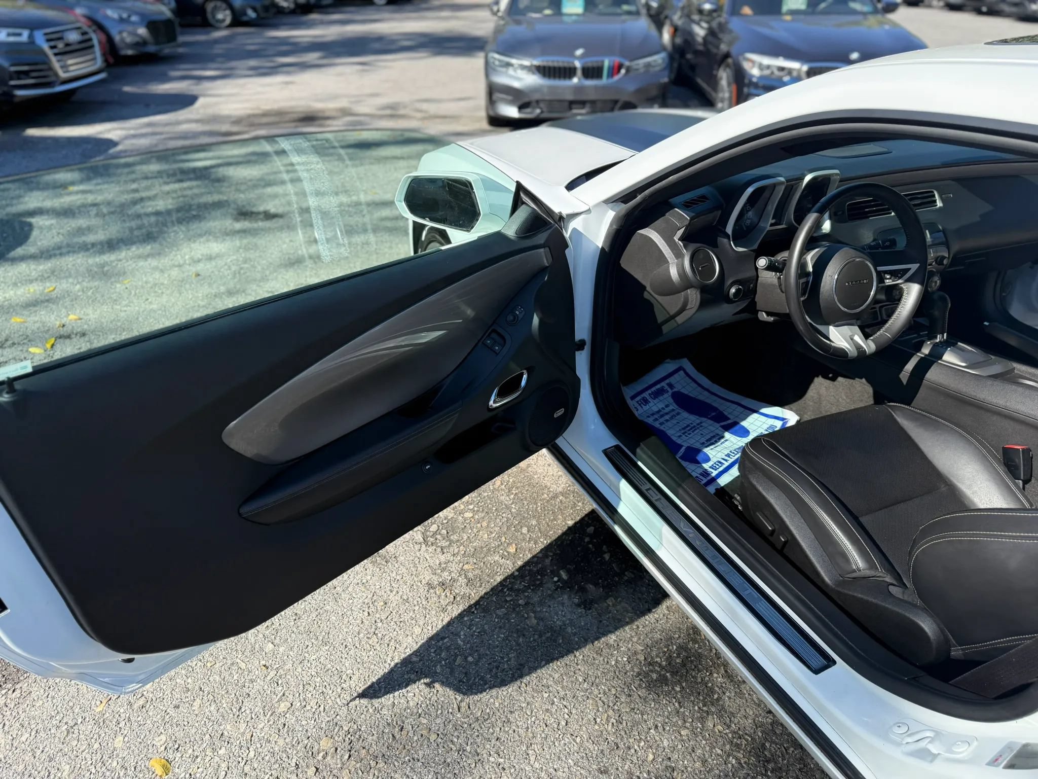 Used 2011 Chevrolet Camaro SS RWD image 12
