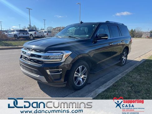 Used 2024 Ford Expedition Limited image 1