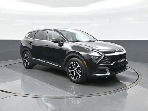 Used 2023 Kia Sportage EX image 1