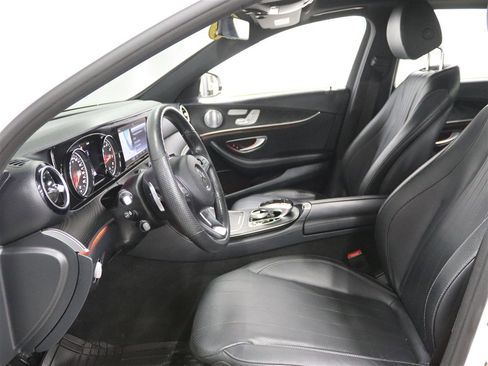 Used 2018 Mercedes-Benz E 300 4MATIC image 10