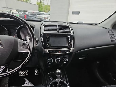 Used 2016 Mitsubishi Outlander Sport SEL AWD/4WD image 16