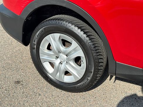 Used 2015 Toyota RAV4 LE AWD/4WD image 39
