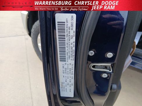 Used 2016 RAM 2500 Tradesman w/ Chrome Appearance Group image 10