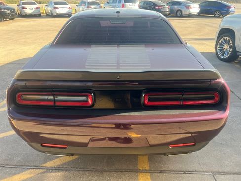 Used 2020 Dodge Challenger SXT w/ Blacktop Package RWD image 5