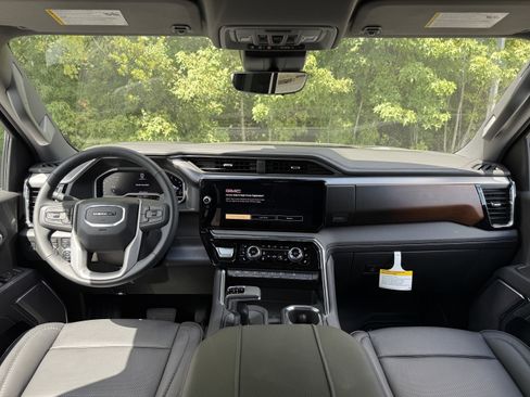 New 2025 GMC Sierra 1500 Denali w/ Denali Reserve Package image 19